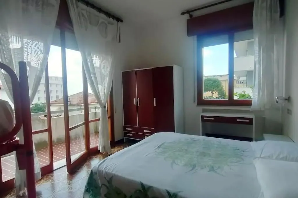 Villa Borghesi Fronte Spiaggia Con Parcheggio Privato Rimini Itália