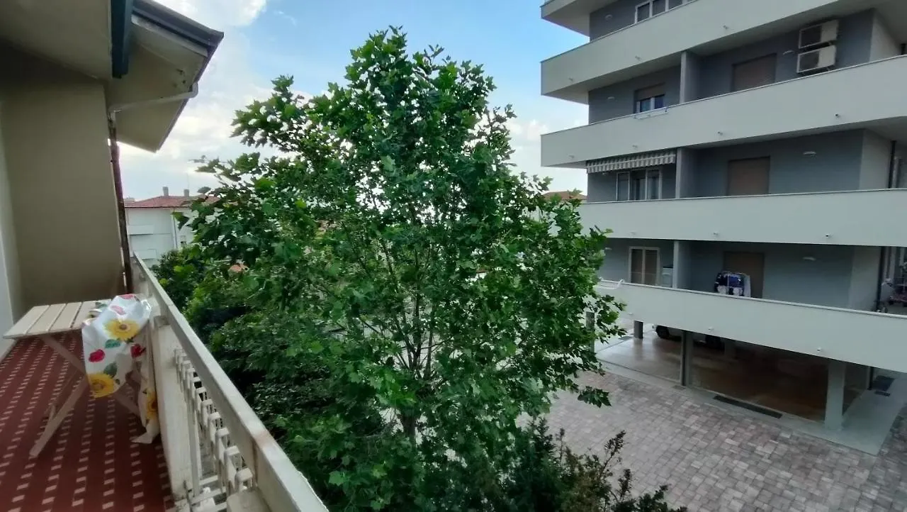 Villa Borghesi Fronte Spiaggia Con Parcheggio Privato Rimini Itália