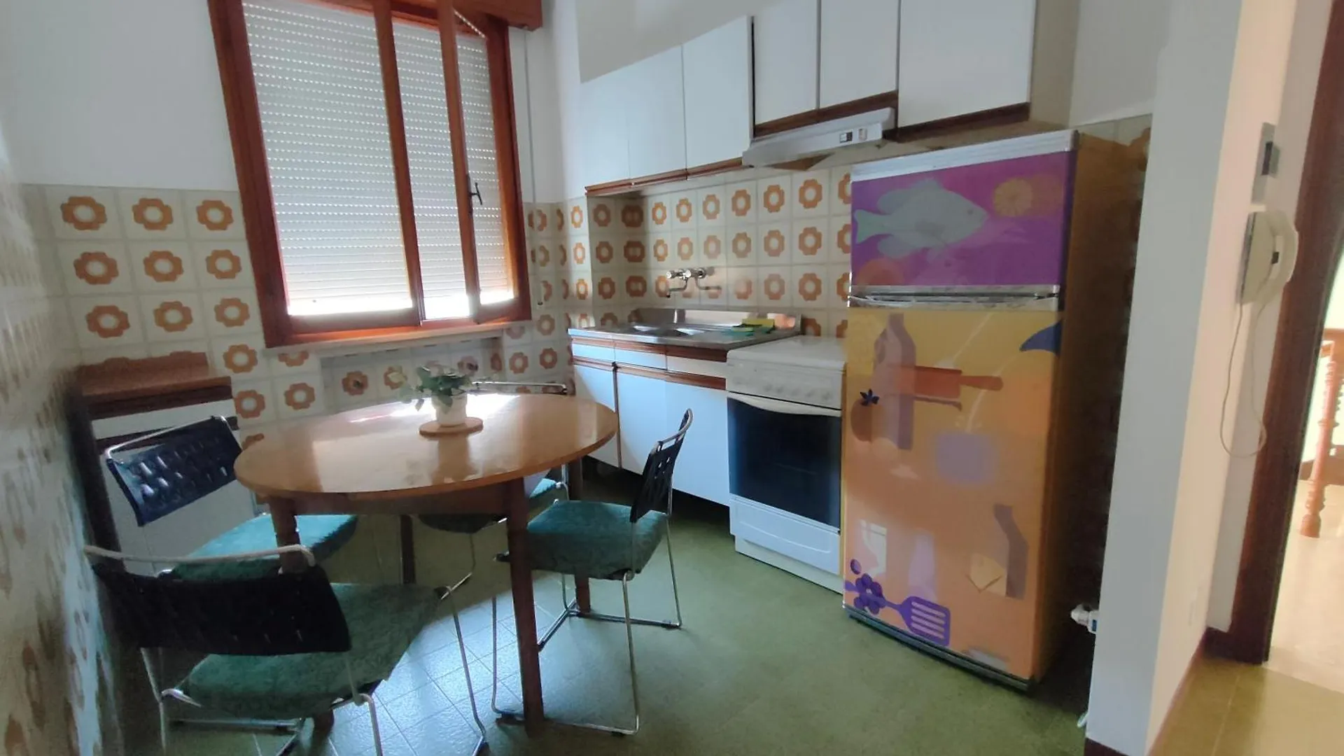 Villa Borghesi Fronte Spiaggia Con Parcheggio Privato Rimini 0*,  Itália
