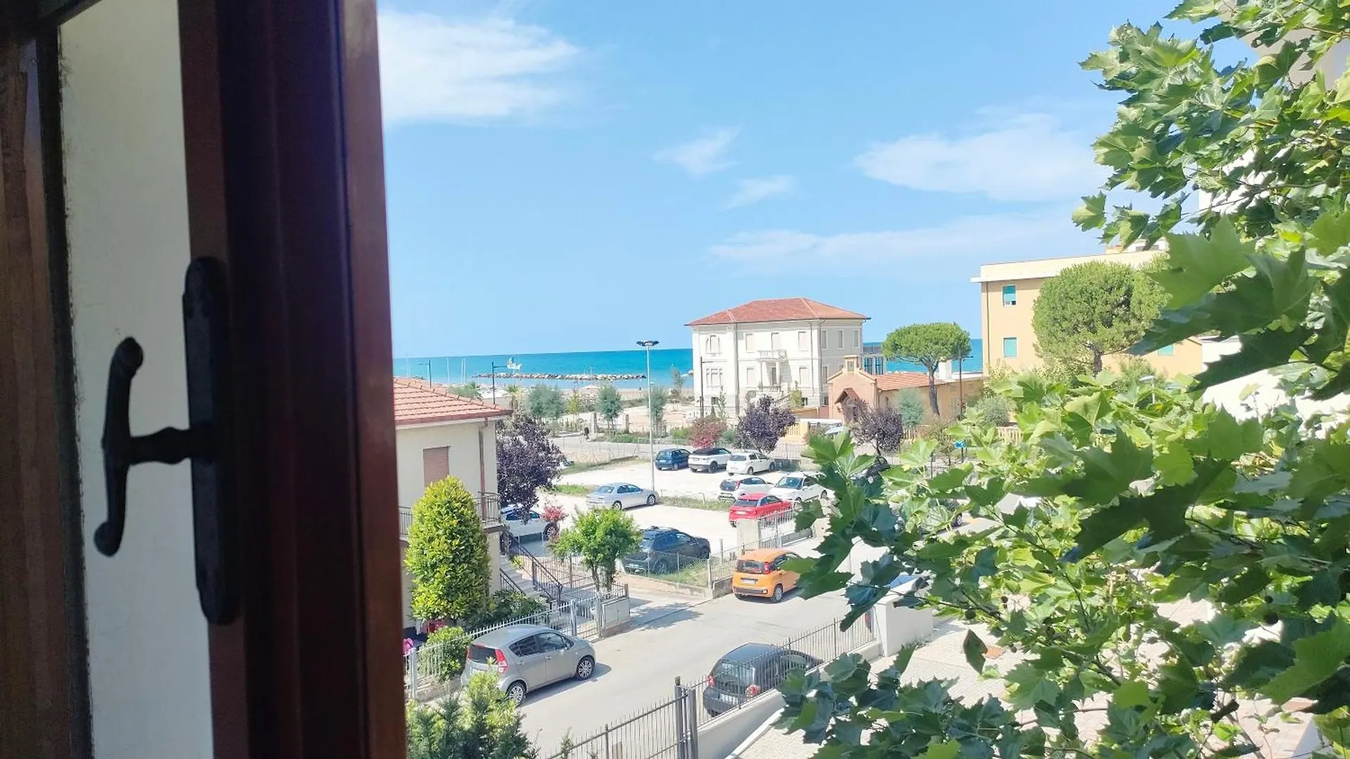 Apartamento Villa Borghesi Fronte Spiaggia Con Parcheggio Privato Rimini