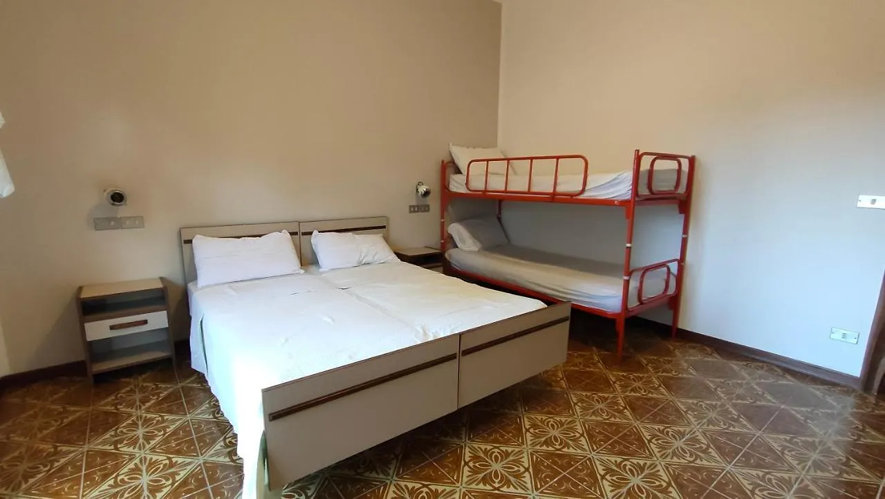 Villa Borghesi Fronte Spiaggia Con Parcheggio Privato Rimini