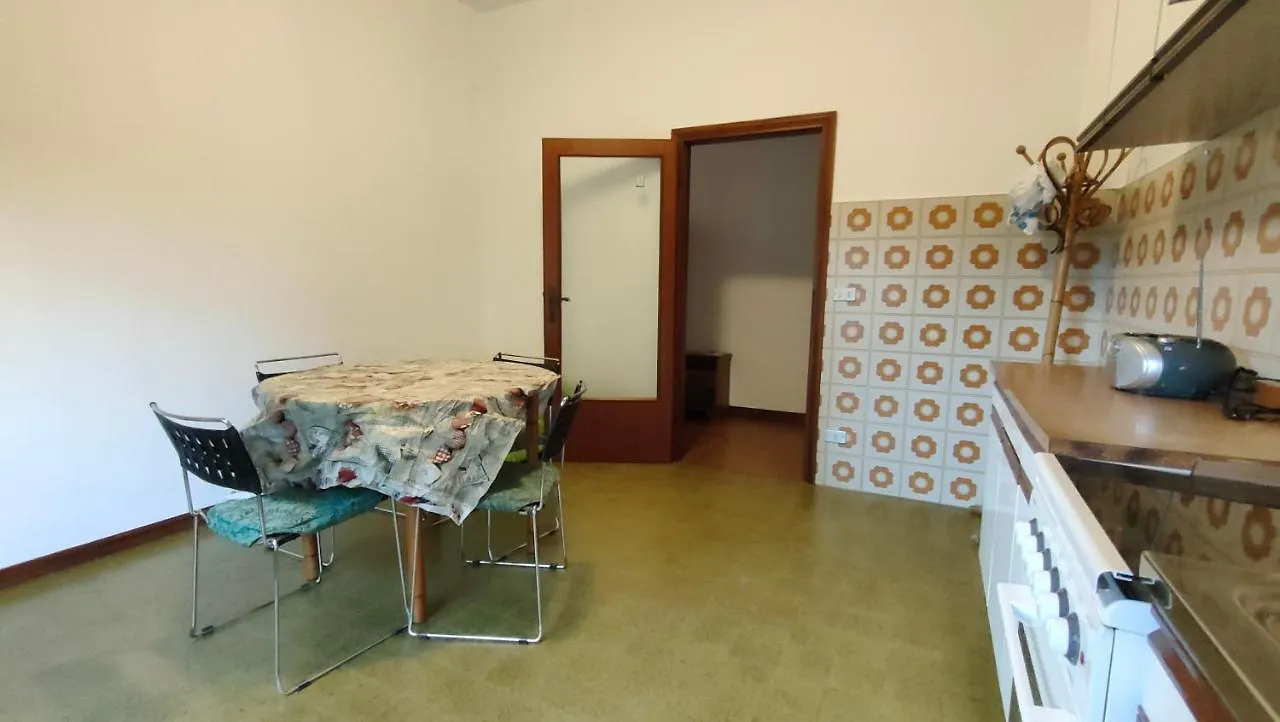 Villa Borghesi Fronte Spiaggia Con Parcheggio Privato Rimini