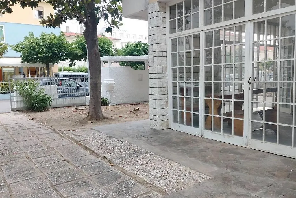 Villa Borghesi Fronte Spiaggia Con Parcheggio Privato Rimini 0*,