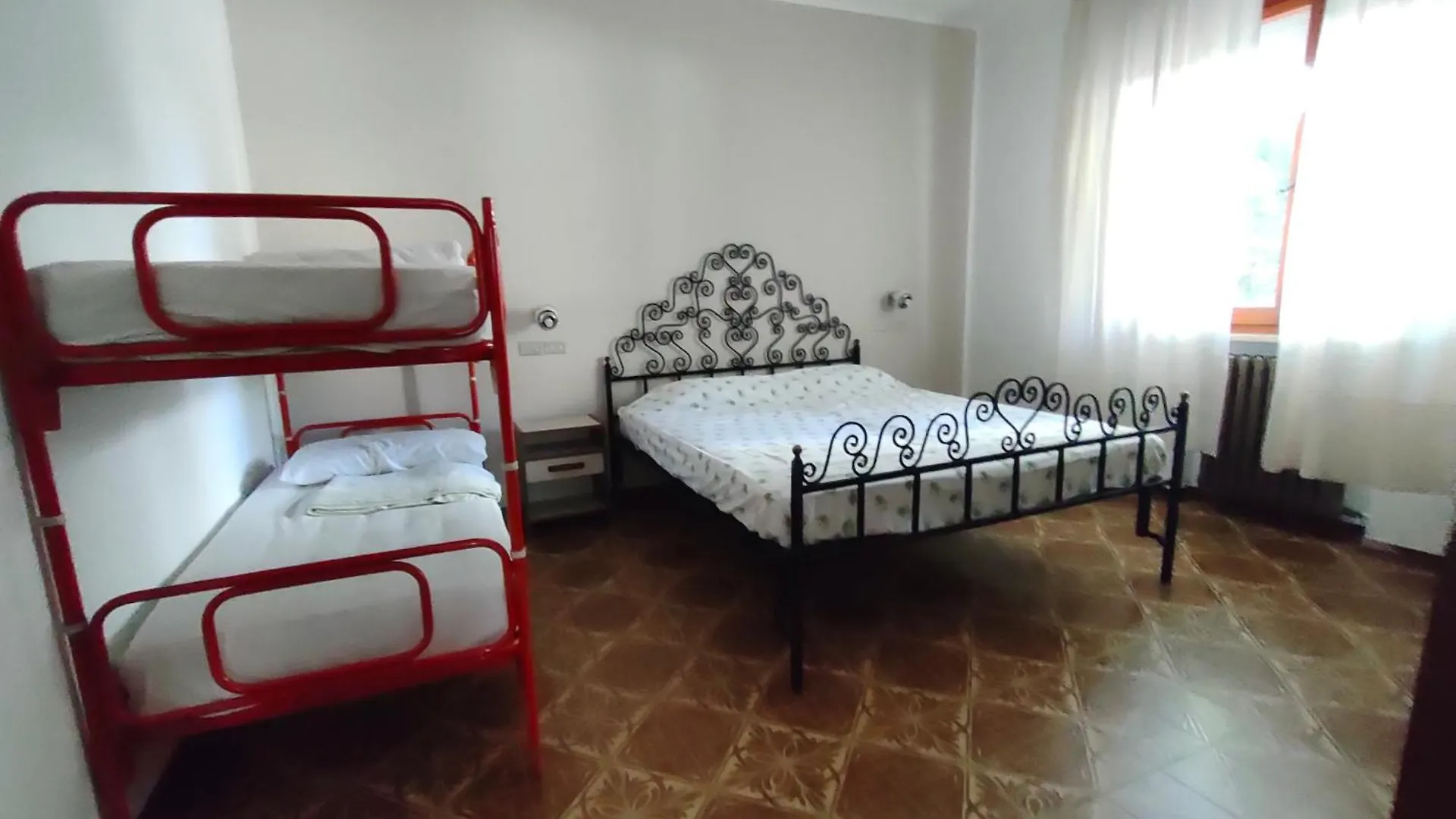 Villa Borghesi Fronte Spiaggia Con Parcheggio Privato Rimini Italië